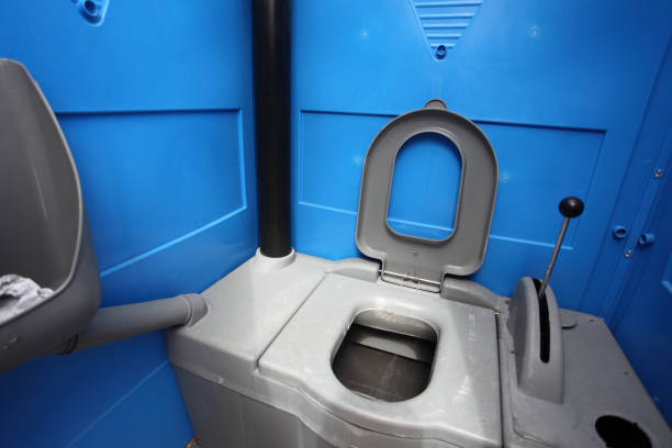 Portable Toilet Options We Offer in Humboldt Hill, CA
